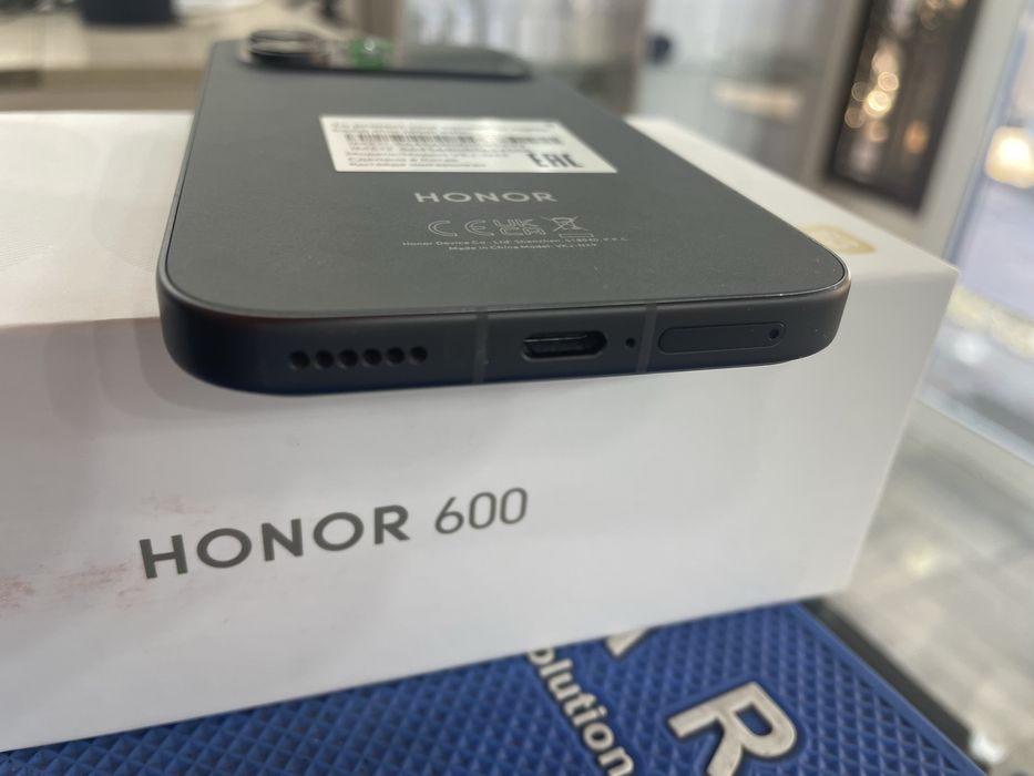 Honor 600 8/256  5G. на гарантии!