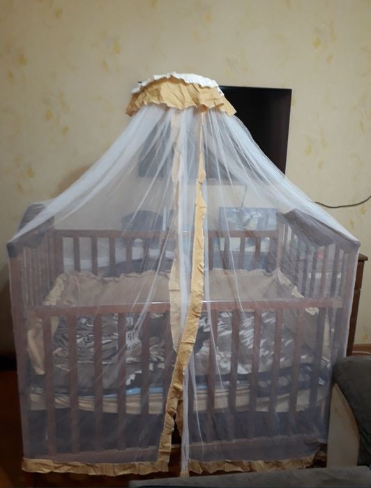 Кроватка детская