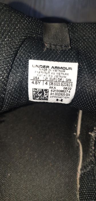 Adidasi Under Armour