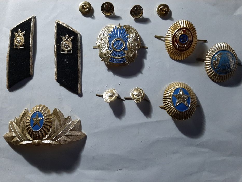 Продаётся значки