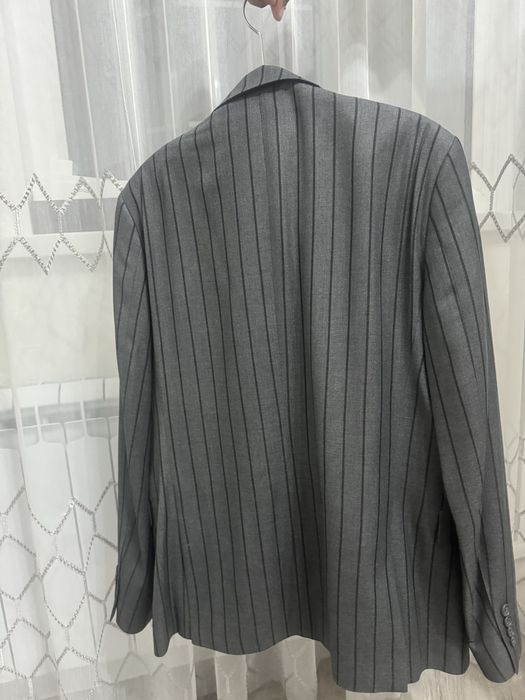 Продаются 2 КОСТЮМА