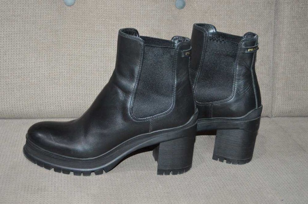 Botine Prada Vitello Montana Lug Sole Chelsea 55mm marime 40