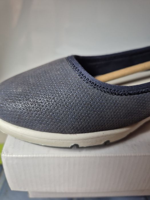 Продам новые балетки.