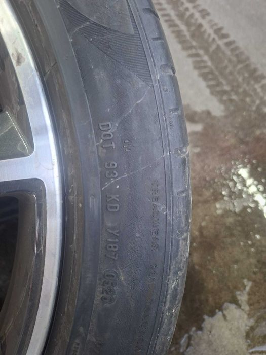 Vând set anvelope de vară Pirelli P Zero – omologare BMW 275/40/R20 si 245/45/R20
