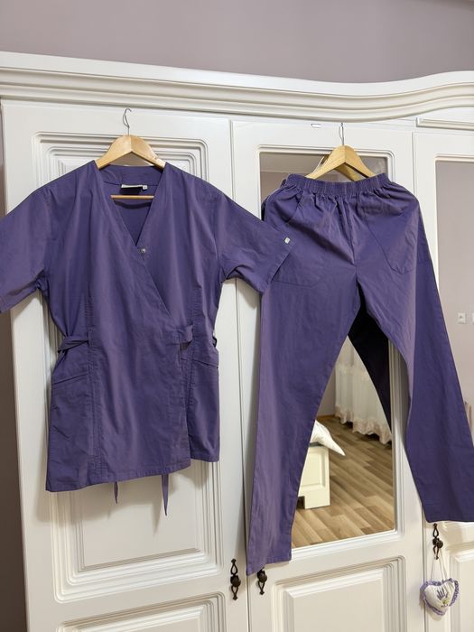 Costum medical lotus