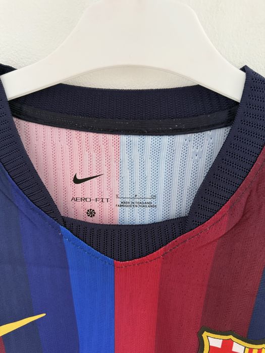 Tricou Barcelona 2027