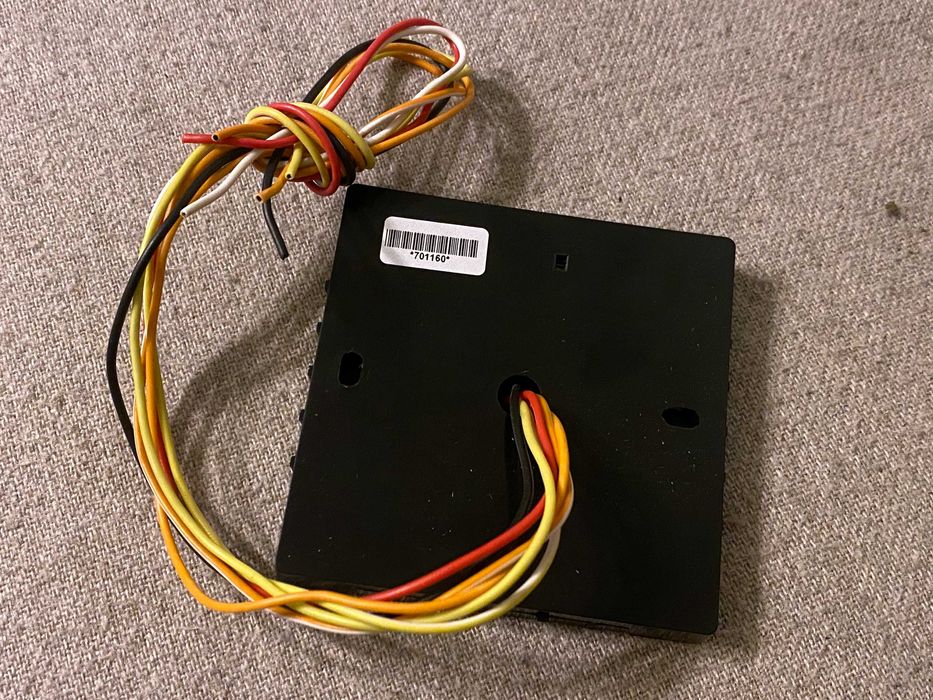 Controler acces RFID SVTech XSTAL cu card master si tag cheie