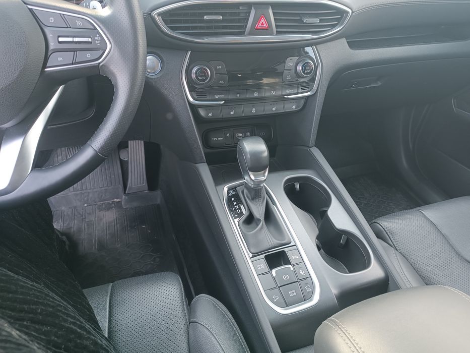 Hyundai Santa Fe full poziciya