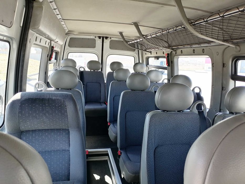 Бус под наем  -  « 15 местен и 8 местен »