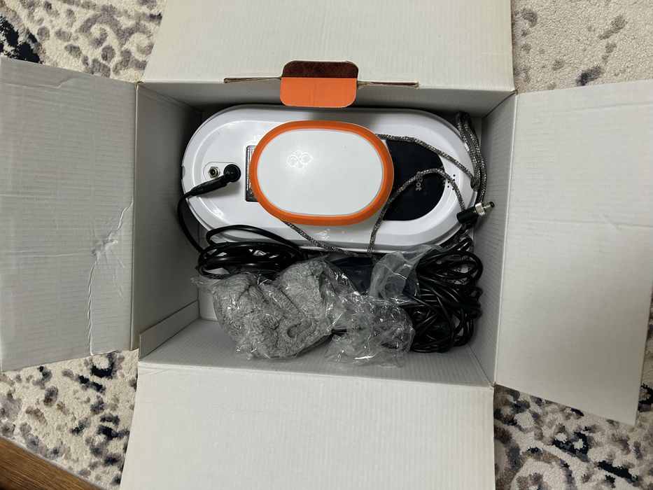 Стеклоочиститель ДАДЖЕТ W100 белый, оранжевый