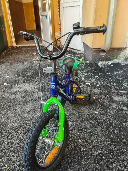 Bicicleta copii aproape noua