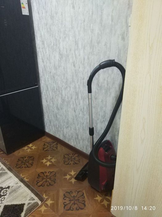 МЕТРО НОВЗА.  Срочно Продаю. 2 х комнатная