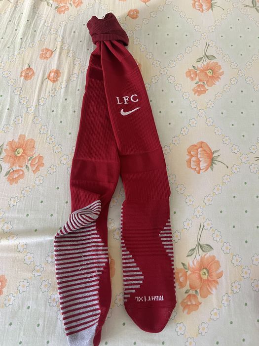 Оригинални футболни чорапи Ливърпул номер 43-47 с подарък