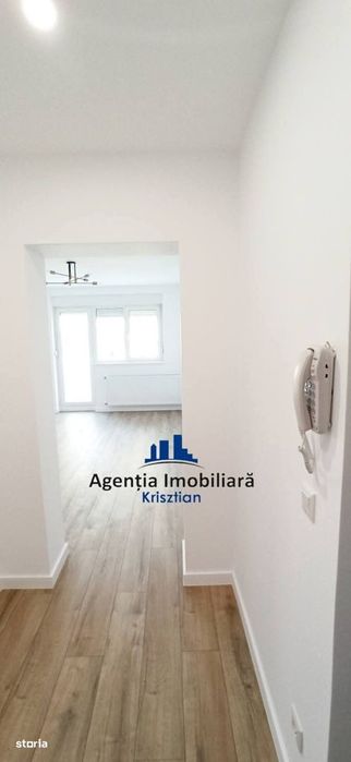 Apartament cu 3 camere de vânzare zona străzii Careiului