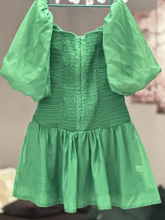 Продам платье новое