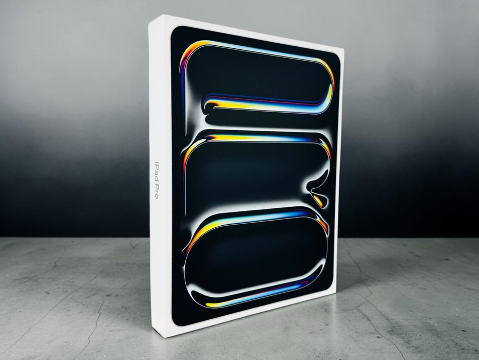 НАЛИЧЕН! Apple iPad Pro 13" 8th Gen M5 Wi-Fi 256GB Silver Гаранция!
