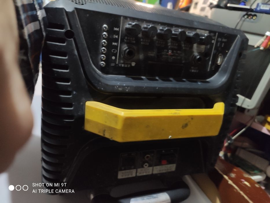 Продам bluetooth колонку