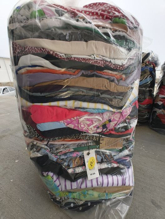 Дрехи втора употреба на едро