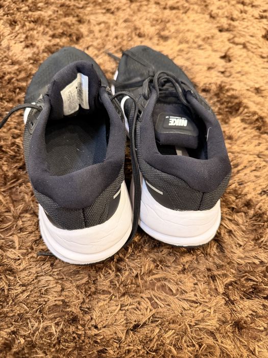 Nike air zoom structure 24