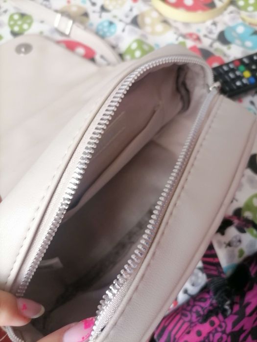 Кожена дамска мини чантичка