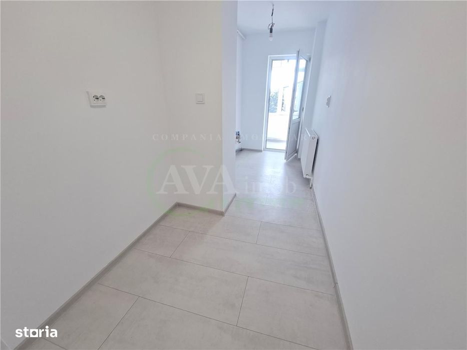 Garsoniera confort 1, etaj 2, cu centrala, nemobilata, zona Mioritei