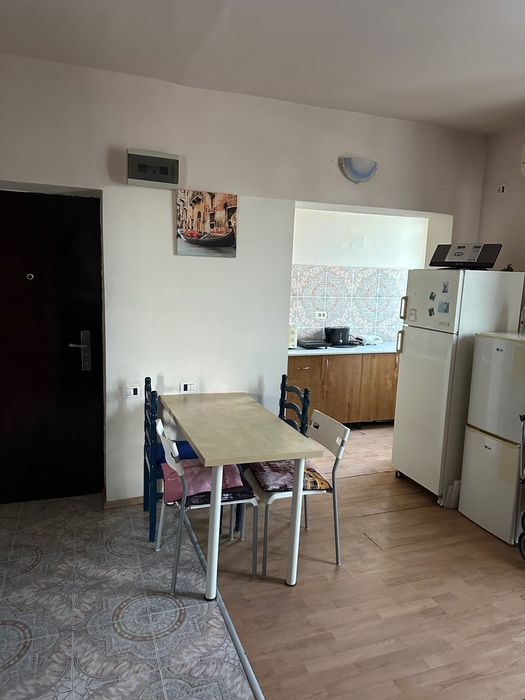 Inchiriere Mamaia Nord ap 2 cam et 2 in vila,ultimul,2 ap pe nivel,pt nepretentiosi