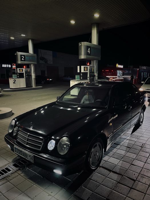 Mercedes-Benz w210 E200