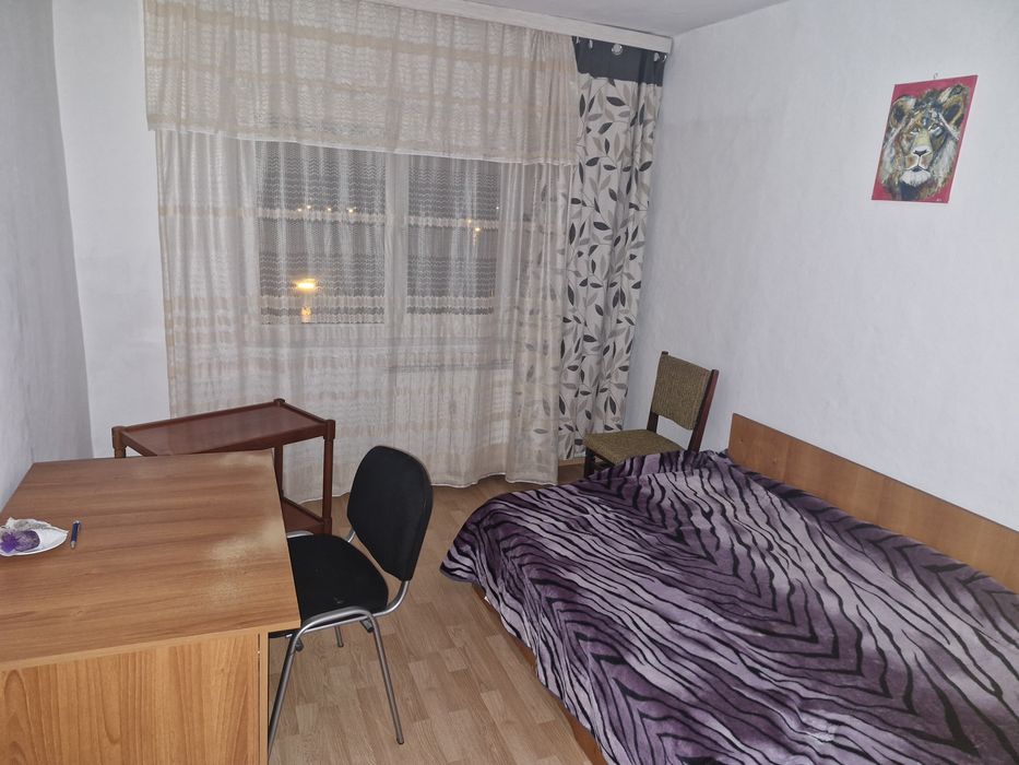 Închiriez apartament cu două camere