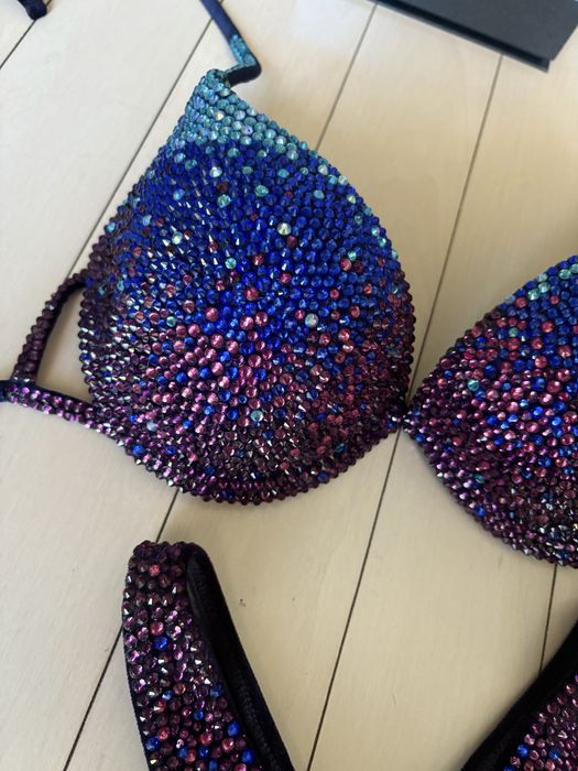 Състезателен бански IFBB със бижута