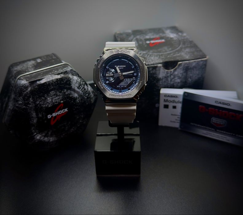 Часовник Casio G-Shock GM-2100WS-7A