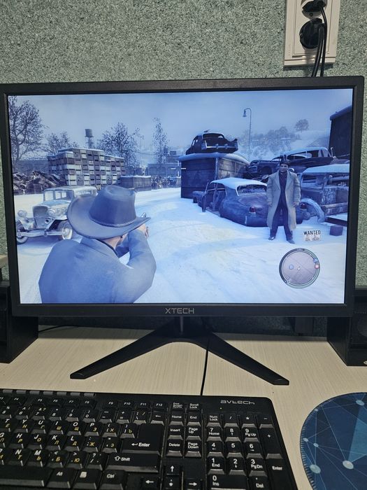 Kampyuter stol va kampyuter sotiladi