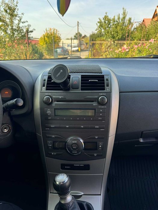 TOYOTA Corolla 2010 — imagine 5