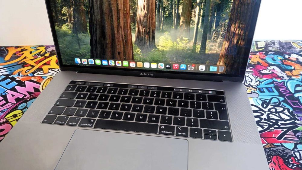 Apple MacBook Pro i7 15" 16Gb ram 512SSD Factura + Garantie 12 luni