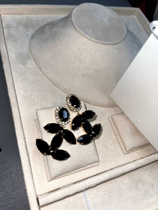 черни обеци шанел chanel висящи с камъни лъскави божу сет с чантичка