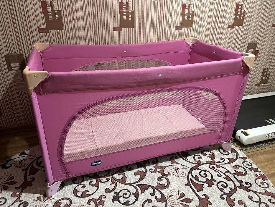 Кроватка манеж Chicco easy sleep