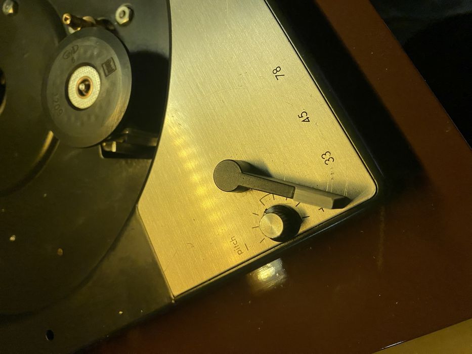 Pikup Dual 1209 retro