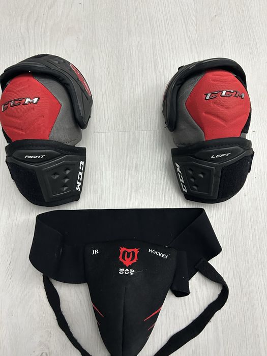 Хоккейный комплект продам Канада