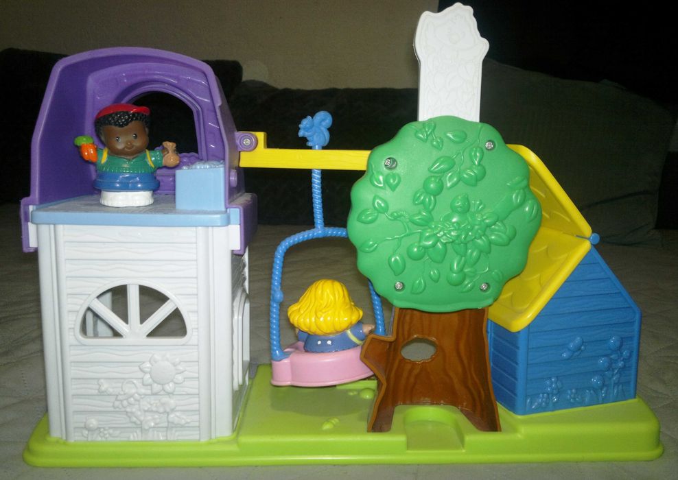 Fisher Price Little people