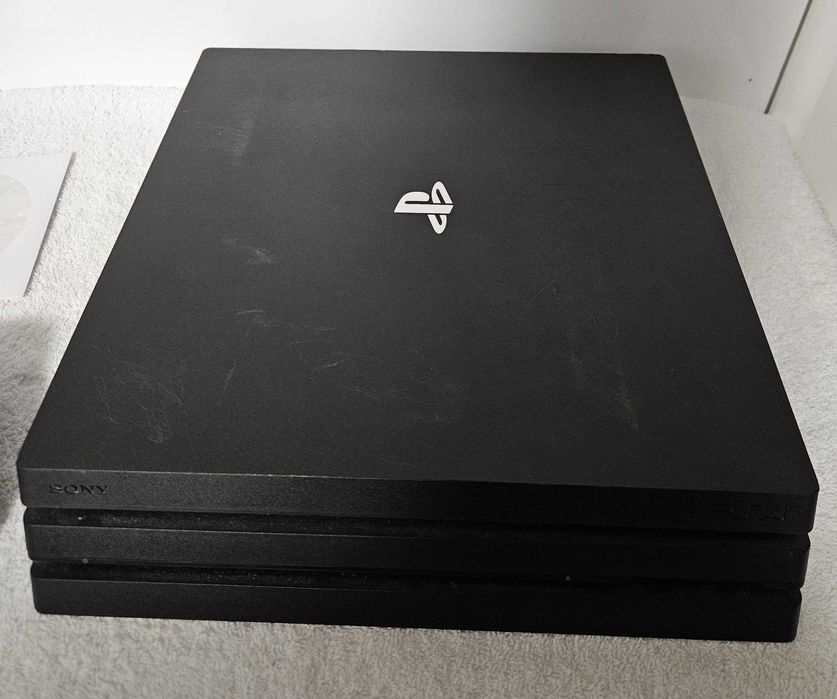 consola ps4 pro / playstation 4 pro 4k 1Tb modata cuh 7016b