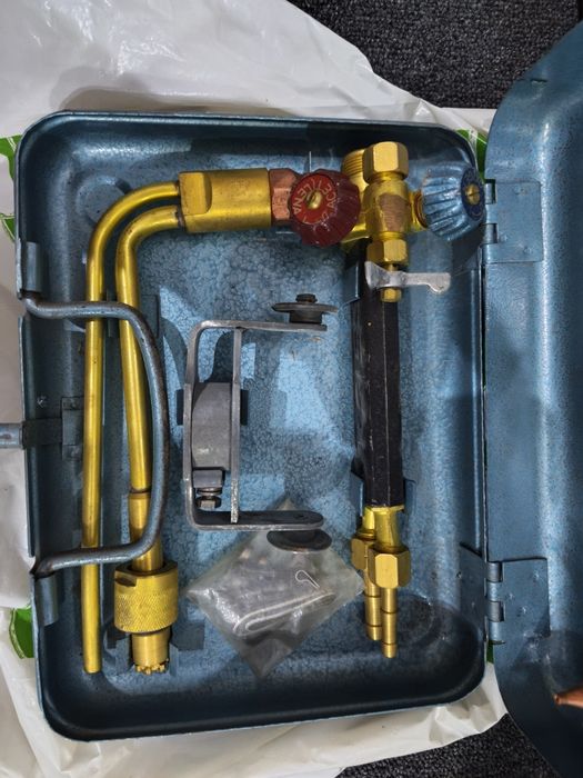 Trusa becuri sudare si taiere autogen Rotes - Citeste anuntul