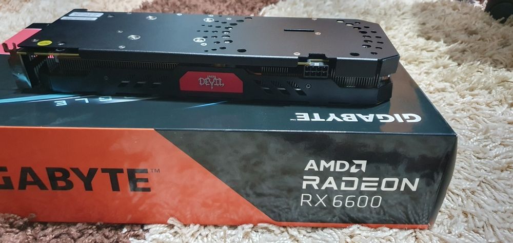 Rx 570 4GB RED DEVIL varianta în 3 fan-uri