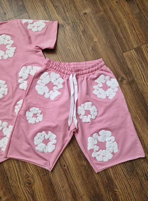 Мъжка екип къси панталони и тениска DENIM TEARS размер S M L XL 2XL
На