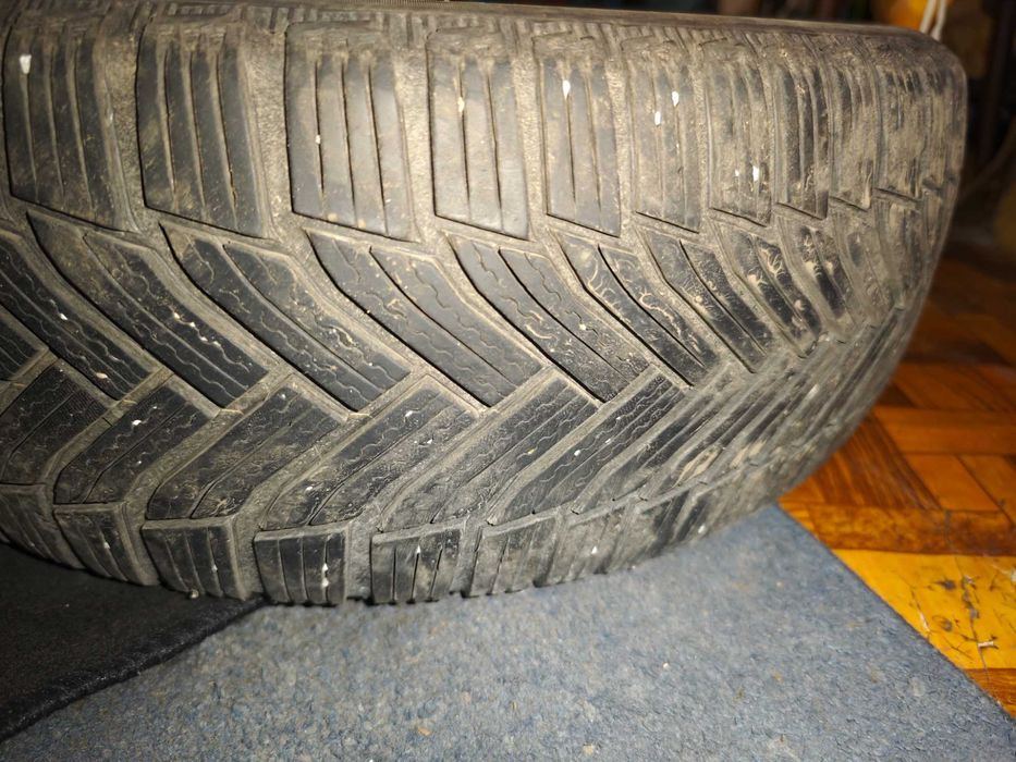 Michelin Alpin 6 215 55 17 dot 3518 зимни гуми