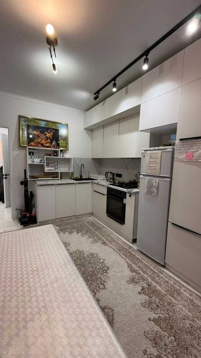 Продам 2х комн Батыс