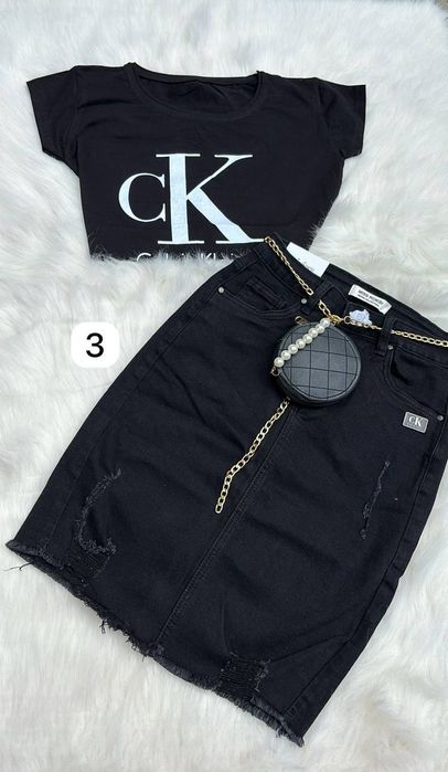 Fusta de blugi si tricou set