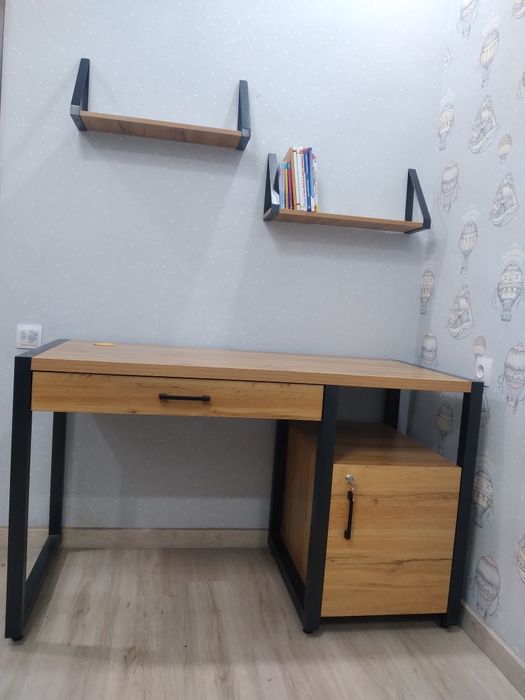 Uyingiz va ofisingiz uchun loft stildagi mebellar