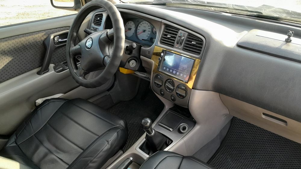 Ниссан Примера П11 2001