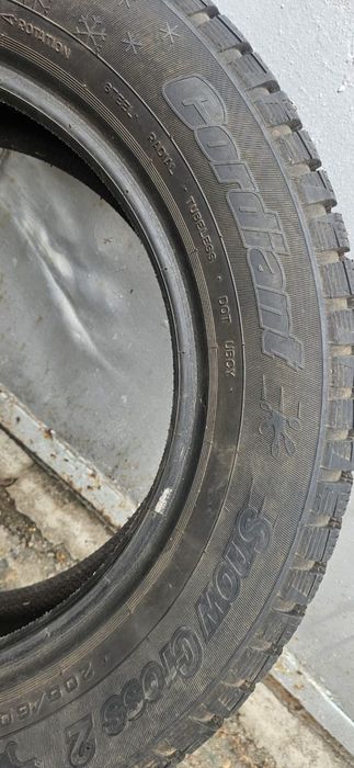 Продам резину шипованую