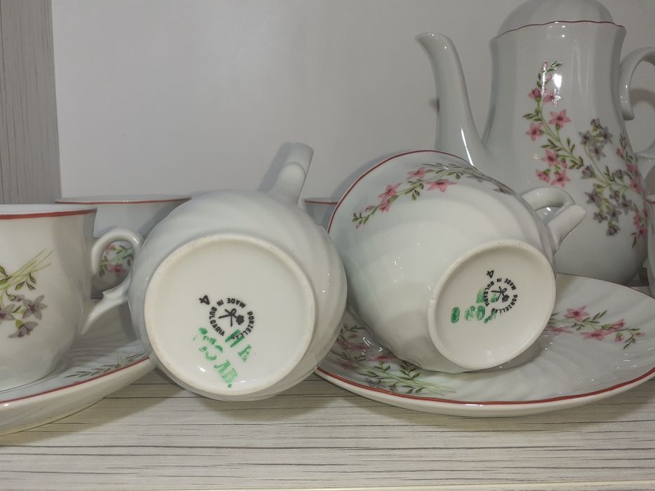 Български порцелан сервиз за кафе/чай