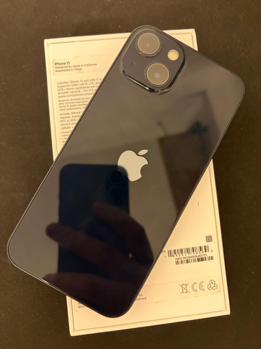 Vand Iphone 13 - impecabil